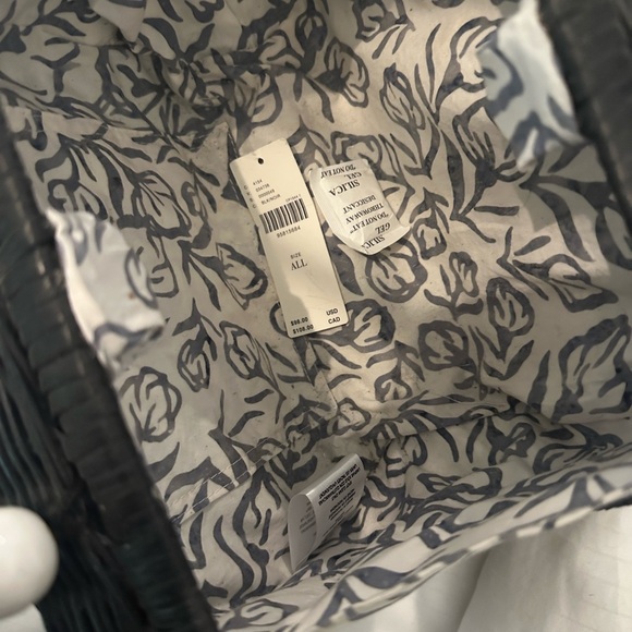 Bali Beaded Straw Black and White Woven Handbag Satchel - Picture 9 of 15